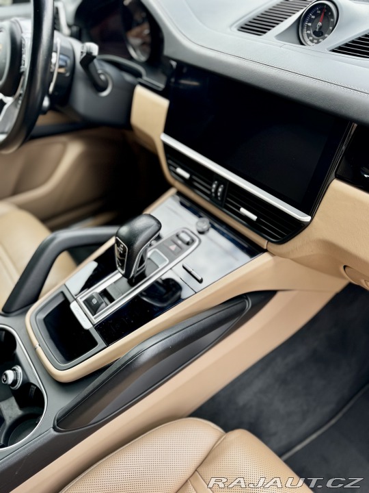 Porsche Cayenne S, 2018, 98t km, tažné 2018