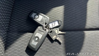 BMW 3 318d 105kW *Stav*Navi*Taž 2012
