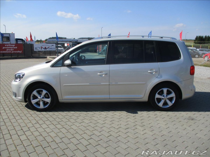 Volkswagen Touran 1,2 TSi 77kw Tažné, GPS, 2012