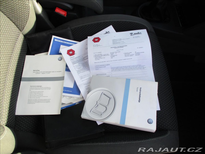 Volkswagen Touran 1,2 TSi 77kw Tažné, GPS, 2012