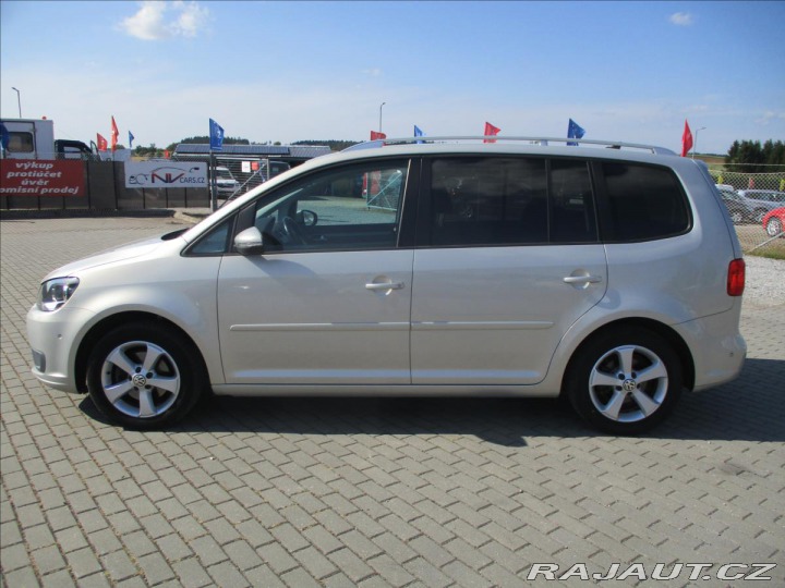 Volkswagen Touran 1,2 TSi 77kw Tažné, GPS, 2012