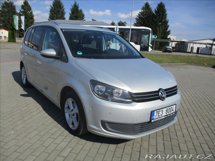 Volkswagen Touran 1,2 TSi 77kw Tažné, GPS, 2012