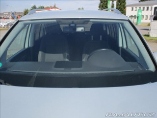 Volkswagen Touran 1,2 TSi 77kw Tažné, GPS, 2012