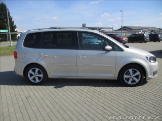 Volkswagen Touran 1,2 TSi 77kw Tažné, GPS, 2012