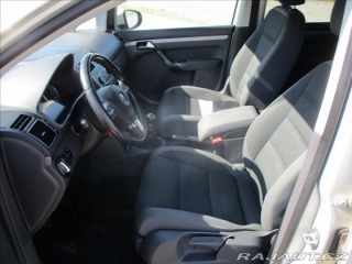 Volkswagen Touran 1,2 TSi 77kw Tažné, GPS, 2012