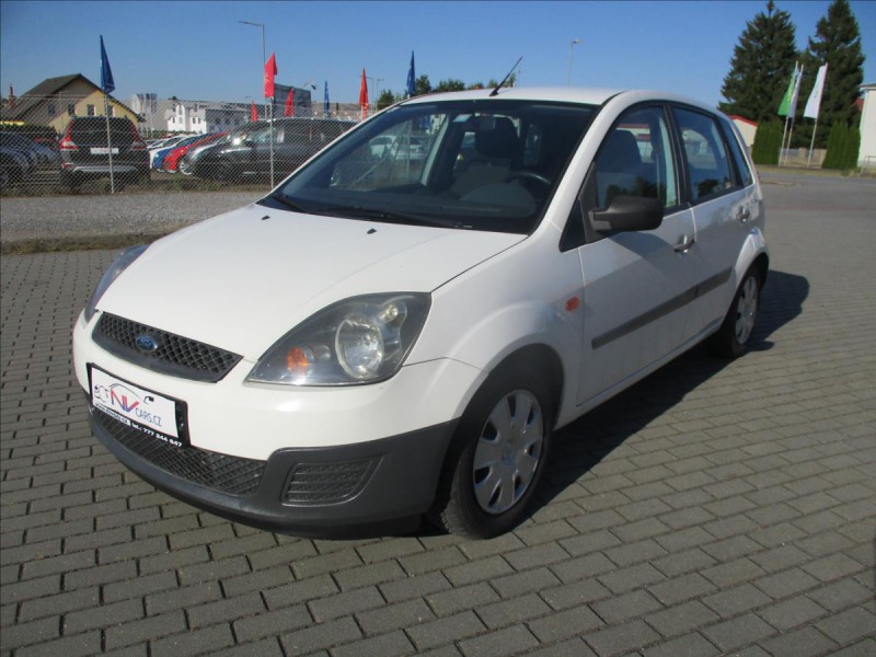 Ford Fiesta 1,3 i 51kw Nová STK