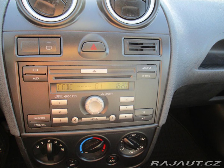 Ford Fiesta 1,3 i 51kw Nová STK 2006
