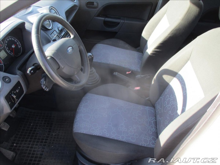 Ford Fiesta 1,3 i 51kw Nová STK 2006
