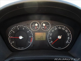 Ford Fiesta 1,3 i 51kw Nová STK 2006