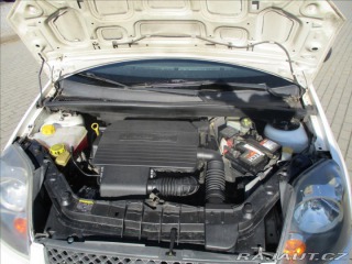 Ford Fiesta 1,3 i 51kw Nová STK 2006