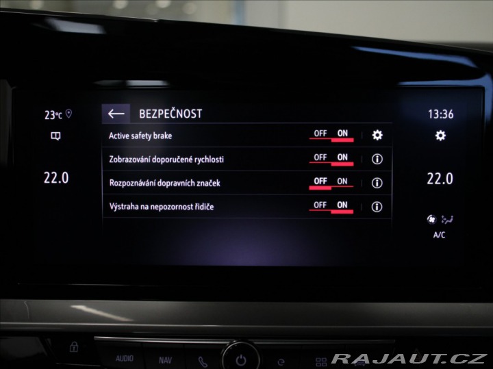 Opel Mokka 0,1 50kWh Ultimate BEZKLÍ 2022