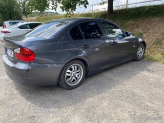 BMW 3 2,0   E90 320d automatick