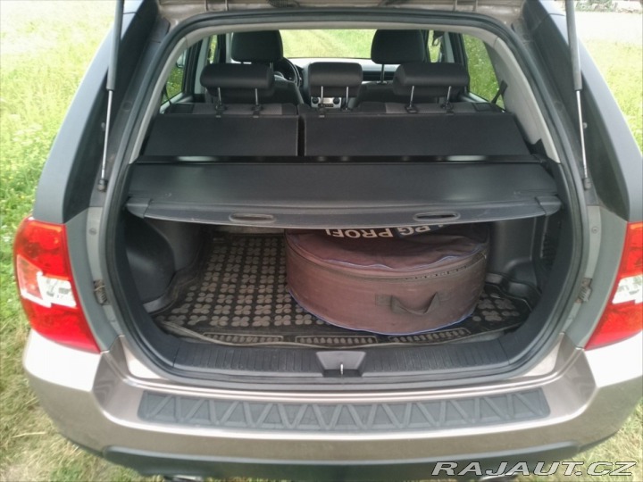Kia Sportage 2,0 i (104 kW), LPG, 4W 2009