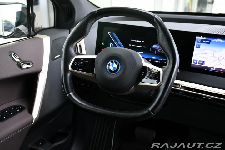 BMW iX xDrive40 H/K TAŽNÉ ČR 2022