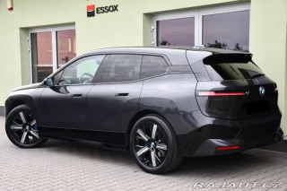 BMW iX xDrive40 H/K TAŽNÉ ČR 2022
