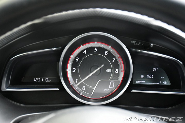 Mazda 3 2.0SKYACTIV-G REVOLUTION 2015