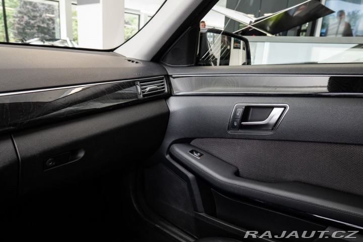 Mercedes-Benz E E 220 CDI 2012