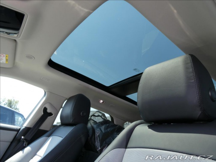 Land Rover Range Rover Evoque 2,0 D165 R-Dyn HSE,1maj,Č 2024