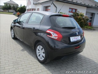 Peugeot 208 1,4 Hdi 50kw LED,Tempomat 2013