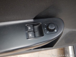 Volkswagen Passat 2.0 TDI, DIGIKLIMA, TAŽNÉ 2009