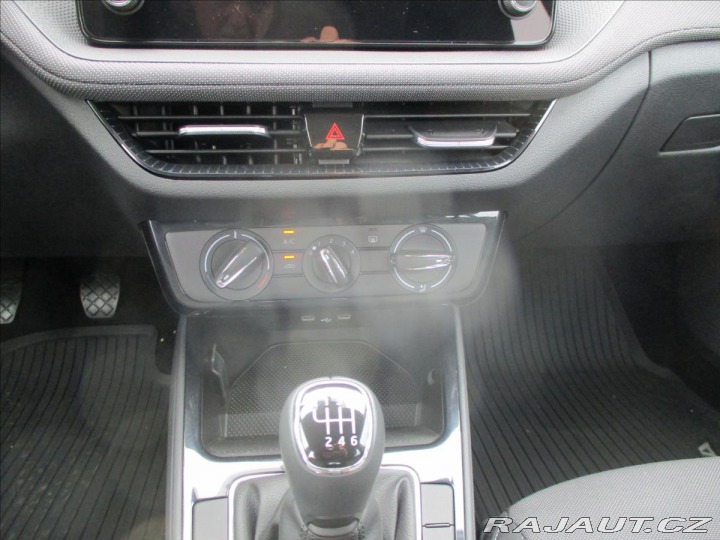Škoda Fabia 1,0 i 85kw Radar,Led svět 2024