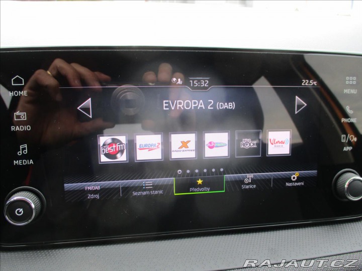 Škoda Fabia 1,0 i 85kw Radar,Led svět 2024