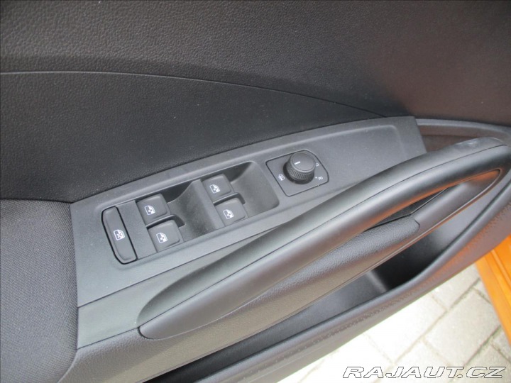 Škoda Fabia 1,0 i 85kw Radar,Led svět 2024