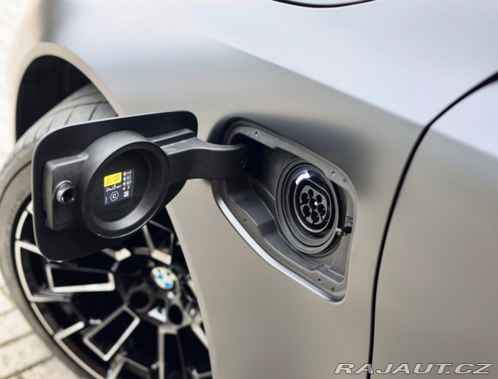 BMW M5 xdrive eHybrid | Frozen 2025