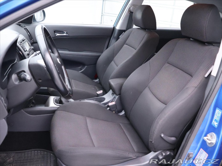 Hyundai i30 1,4 CVVT 80kW CZ Comfort 2010