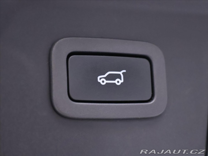 Land Rover Range Rover Velar 2,0 D180 AWD Aut. LED KŮŽ 2018
