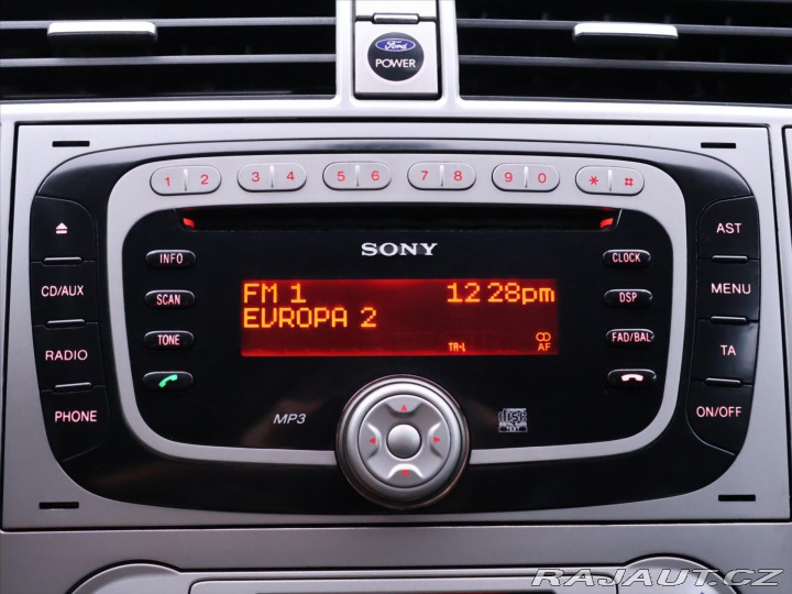 Ford Kuga 2,0 TDCI 100kW CZ Serv.Kn 2008