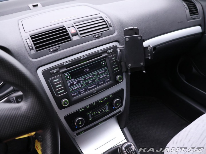 Škoda Octavia 2,0 TSI 147kW Serv.Kniha 2011
