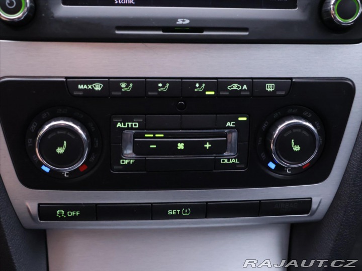 Škoda Octavia 2,0 TSI 147kW Serv.Kniha 2011