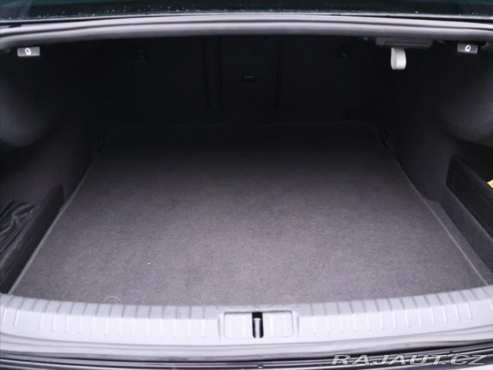 Volkswagen Passat 2,0 TSI 140kW DSG DPH CZ 2021
