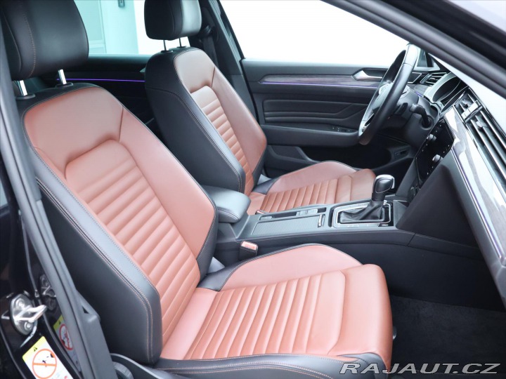 Volkswagen Passat 2,0 TSI 140kW DSG DPH CZ 2021