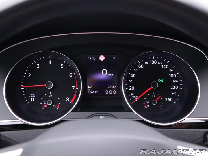 Volkswagen Passat 2,0 TSI 140kW DSG DPH CZ 2021