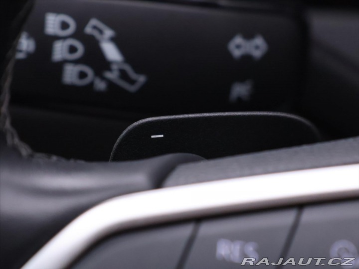 Volkswagen Passat 2,0 TSI 140kW DSG DPH CZ 2021