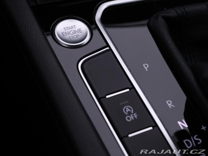 Volkswagen Passat 2,0 TSI 140kW DSG DPH CZ 2021