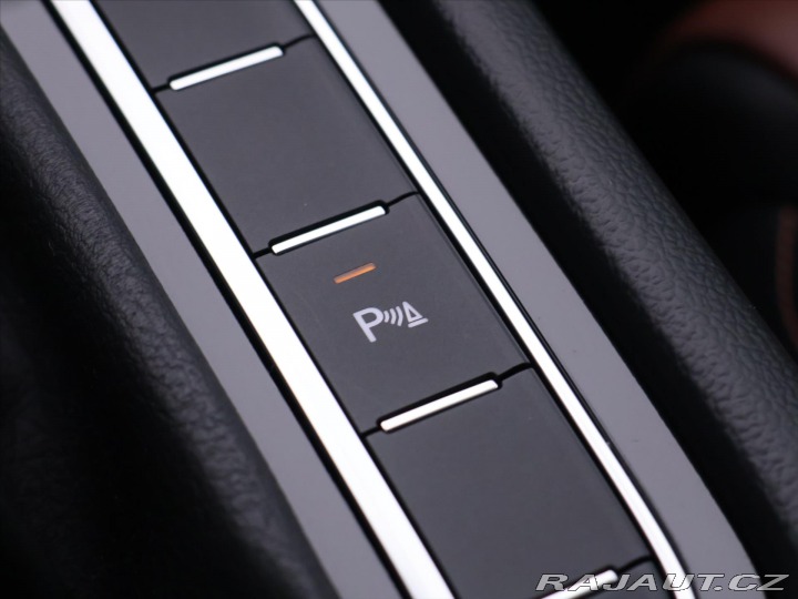 Volkswagen Passat 2,0 TSI 140kW DSG DPH CZ 2021