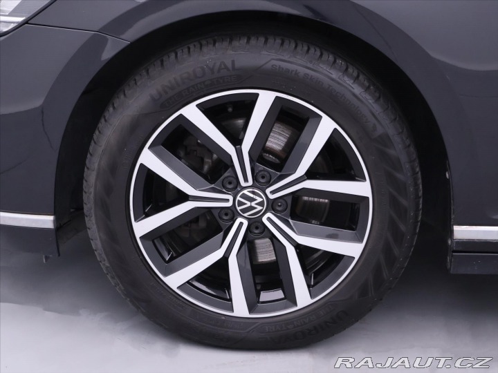 Volkswagen Passat 2,0 TSI 140kW DSG DPH CZ 2021