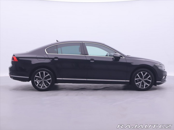 Volkswagen Passat 2,0 TSI 140kW DSG DPH CZ 2021