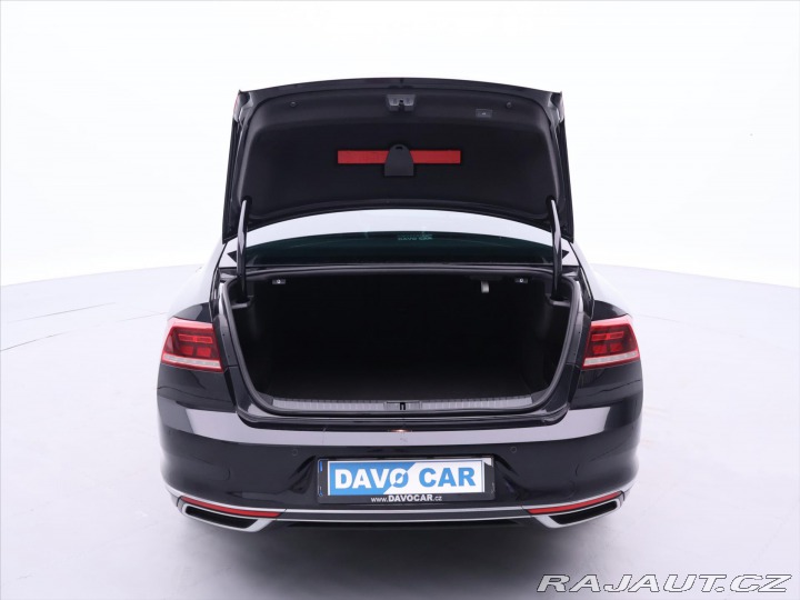 Volkswagen Passat 2,0 TSI 140kW DSG DPH CZ 2021