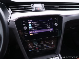 Volkswagen Passat 2,0 TSI 140kW DSG DPH CZ 2021