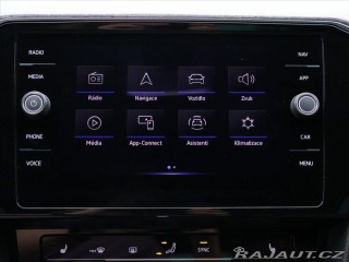 Volkswagen Passat 2,0 TSI 140kW DSG DPH CZ 2021