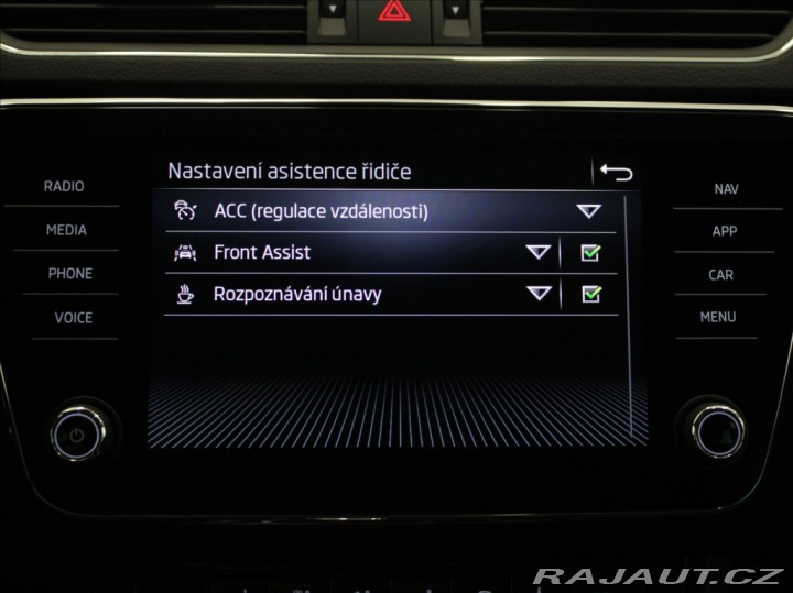 Škoda Superb 2,0 TDi DSG Style TAŽNÉ Č 2023