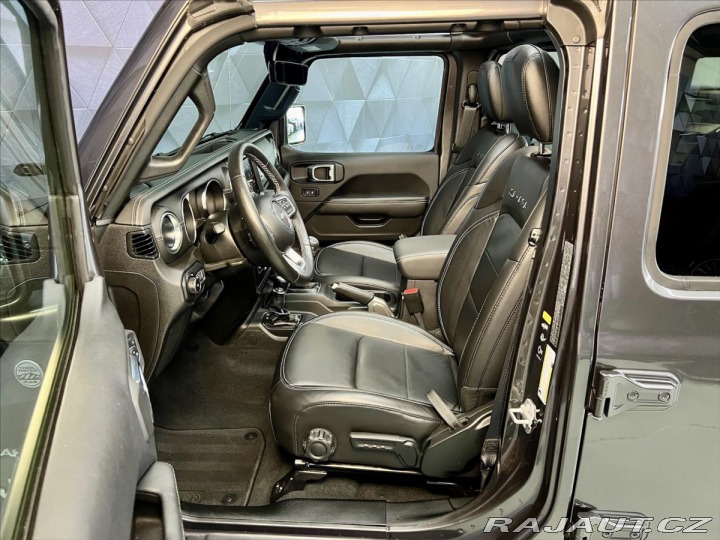 Jeep Wrangler 3,6 V6 UNLIMITED SAHARA, 2022