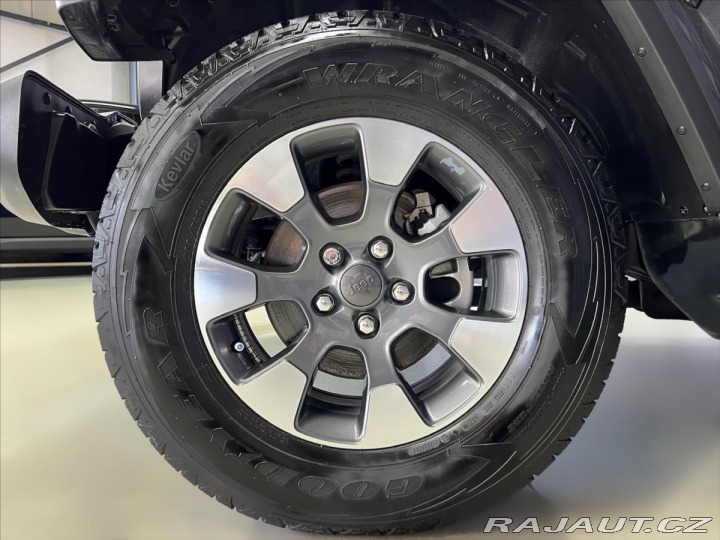 Jeep Wrangler 3,6 V6 UNLIMITED SAHARA, 2022