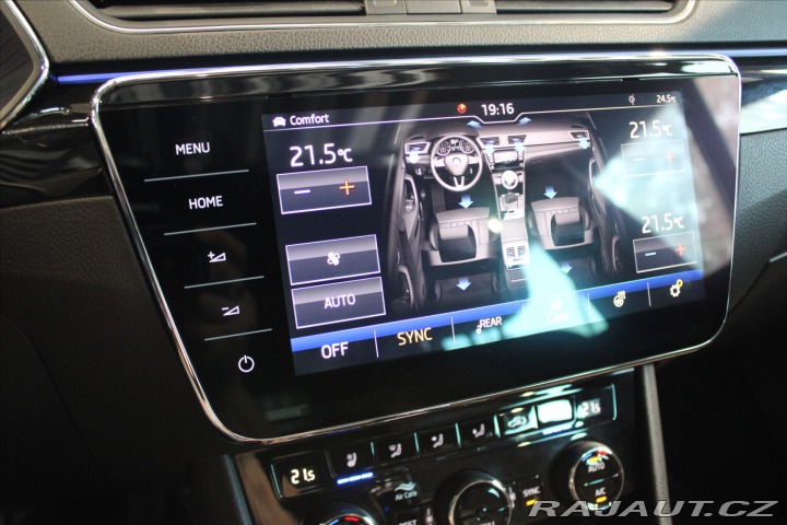 Škoda Superb DSG L&K ACC / Pano / 2019