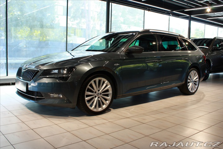 Škoda Superb DSG L&K ACC / Pano / 2019