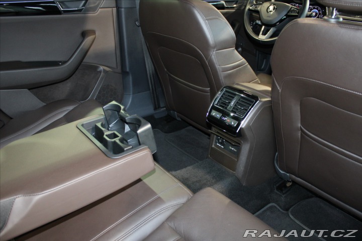 Škoda Superb DSG L&K ACC / Pano / 2019